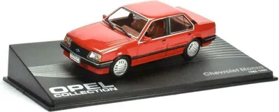 Produktbild von CHEVROLET Monza Limousine 4 Türen 1982/1990 rot, MAGOMONZA, Maßstab1/43, IXO