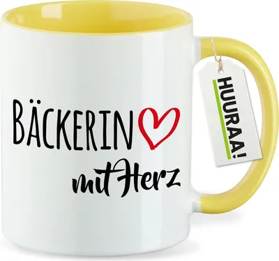 Produktbild von Huuraa Kaffeetasse Bäckerin mit Herz 330ml Gelb Keramik Kaffeebecher Geschenkidee