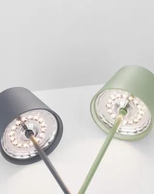 Produktbild von Nova Luce Akku Tischleuchte SEINA