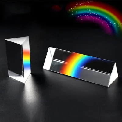 Produktbild von Dreieckiges Prisma aus optischem Kristall, Regenbogeneffekt – Spektrale Reflexion, K9-Glasprisma, kristallin, dreieckig – 150 mm