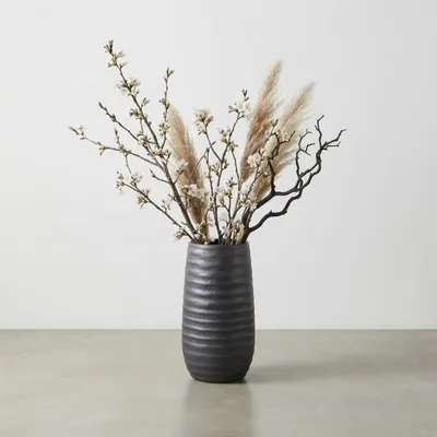 Produktbild von Floran Vase - schwarz - matt - gerippt - Keramik - 22 x 40 cm