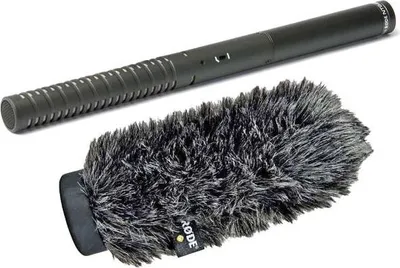 Produktbild von Rode NTG-2 Mikrofon mit WS6 Windschutz