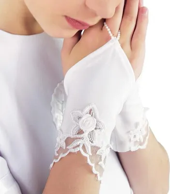 Image de Gants de communion pour filles avec dentelle
