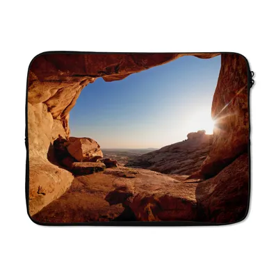 Produktbild von MuchoWow® Laptop Hülle 15 Zoll Höhle - Wüste - Sonne - Landschaft Laptoptasche - Laptoptasche - Sleeve - Rundum-Schutz