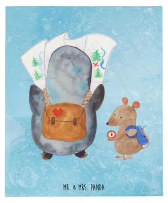 Produktbild von Mr. & Mrs. Panda Decke Pinguin & Maus Wanderer - Eisblau - Geschenk, Wandern, Bettüberwurf, Sofadecke, Roadtrip, Kuscheldecke, Pinguine, Tagesdecke, Kuschelige, Ausflug