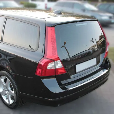 Zdjęcie produktu dla Osłona zderzaka ze stali nierdzewnej dla VOLVO V70 III | 2007-2013 | polerowana z fazowaną krawędzią