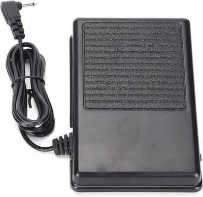 Image de Pédale pour machine à coudre - Pièce de rechange pour laau pied - Régulateur pour machine à coudre - Fabriquée en plastique résistant - Dimensions : 15 x 13 x 7 cm - Noir