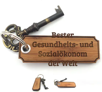 Produktbild von Mr. & Mrs. Panda Schlüssel Anhänger Gesundheits- und Sozialökonom - Bambus - Geschenk, Taschenanhänger, Glücksbringer, Gratulation, Gravur, Schenken, Geschenke