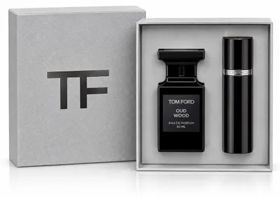 Image de Tom Ford Oud Wood Eau de Parfum 50ml + Travel 10ml, Image générée par une IA
