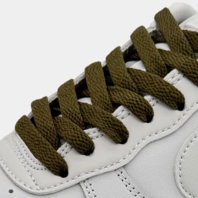 Produktbild von Flache Schnürsenkel Olive für Nike Air Force 1, Jordan & Adidas – Sneaker Flatlaces Schuhbänder -140cm