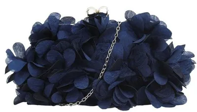 Image de Élégant sac à fleurs bleu pour une soirée ou un mariage