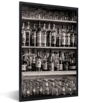 Produktbild von MuchoWow® Gerahmtes Poster Bar - Alkohol - Spirituosen - Stilleben 20x30 cm - Poster mit Schwarzem Bilderrahmen Wandposter Rahmen Foto Bilder - Drucken - Bilder Poster im Rahmen