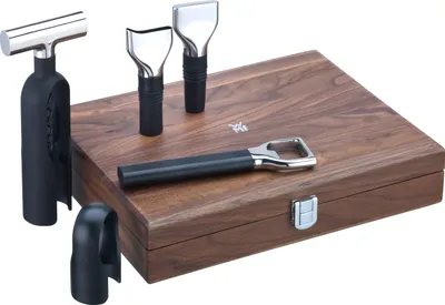Produktbild von WMF Baric Sommelier Weinset 5-teilig, Korkenzieher, Folienschneider, Flaschenverschluss, Weinausgießer, Flaschenöffner, in Walnussholzbox, schwarz