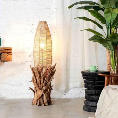 Produktbild von Stehlampe VONDRO – Treibholz Stehlampe aus Teakholz 120 cm mit Rattan Lampenschi