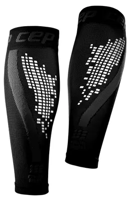 Produktbild von CEP - Nighttech Calf Sleeve 2.0 Reflektierende Beinstulpen/Wadenschoner für Dame