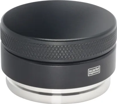 Produktbild von scarlet espresso | Tamper »Grande Flat« für Barista; mit 3D-Rillen zur perfekten Extraktion mit Siebträgermaschinen; verschiedene Größen; schwere Ausführung, Größe:Set (49 mm + Tamperablage), Farbe:Schwarz