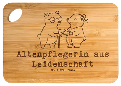 Produktbild von Mr. & Mrs. Panda Schneidebrett Altenpflegerin Leidenschaft - Transparent - Geschenk, Spruch, holzschneidebrett, brotzeitbrettchen, Holzbrett, Lustig, Frühstücksbrett
