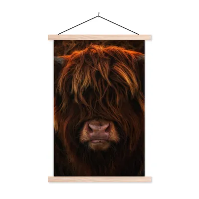 Produktbild von MuchoWow® Textilposter Schottischer Highlander - Kuh - Schwarz - Porträt 60x90 cm mit holzfarbenen Rahmen - Textil