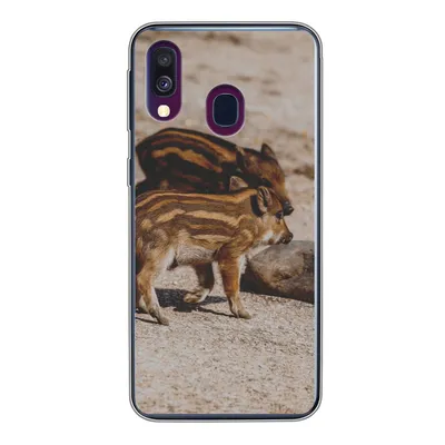 Produktbild von MuchoWow® Handyhülle Schutzhülle Hülle für Samsung Galaxy A40 Baby - Wildschweine - Wild Silikon Softcase Handy Hülle - Handy-Tasche