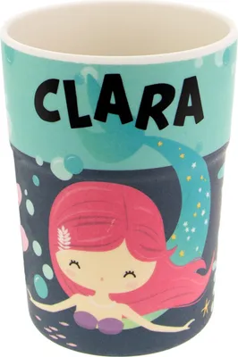 Produktbild von Bunter personalisierter Namens Kinderbecher mit Namen Clara