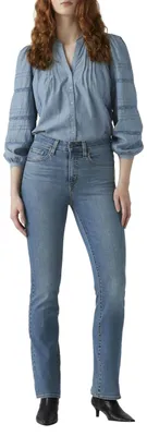 Immagine prodotto di Levi's 725, modello a vita alta e gamba leggermente a sbuffo, con una leggera tonalità di colore