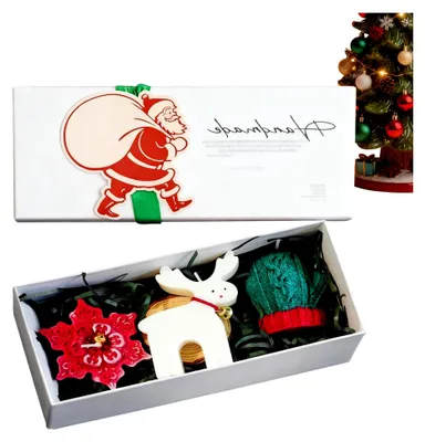 Produktbild von Set von handgefertigten Weihnachtskerzen aus Sojawachs für festliche Dekoration