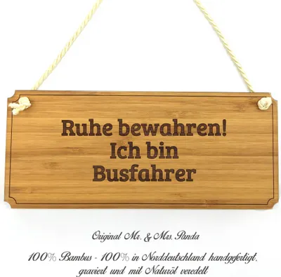 Produktbild von Mr. & Mrs. Panda Schild Busfahrer - Geschenk, Holz Wegweiser, Firmenschild, Shabby, Türschild, Landhaus, Berufsausbildung, Graviert, Abschied, Geschenkidee, Hinweisschild