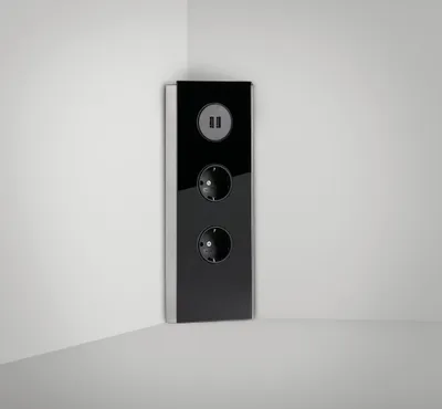 Produktbild von Mira Eck Glas USB A, Steckdosenelement, Edelstahl/Glas schwarz