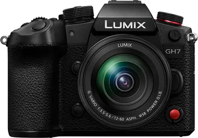 Produktbild von Panasonic GH7 + 12-60mm F3.5-5.6, 25,5 MP, 5776 x 4336 Pixel, BSI CMOS, 4K Ultra HD, Touchscreen, Schwarz