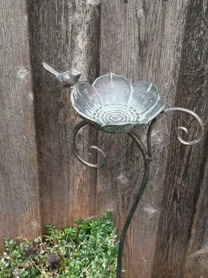 Produktbild von Gartenstecker Vogeltränke Viola, braun-grün