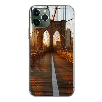 Produktbild von MuchoWow® Handyhülle Schutzhülle Hülle für iPhone 11 Pro Brooklyn Bridge in New York bei Sonnenuntergang Silikon Softcase Handy Hülle - Handy