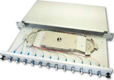 Imagen del producto de Caja de empalmes LIGHTWIN LWL, 48 fibras, 24x DLC multimodo, pigtails de 50/125µm OM3 (SPBOX 48G50)