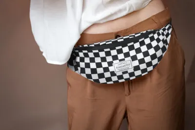 Produktbild von Zagatto Schwarz - weiß karierte Nierentasche Hüfttasche ZG751