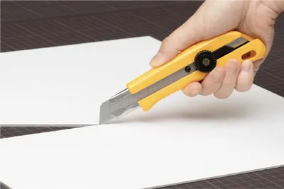 Image de Coupeur Olfa Bnl-bt/40 Cutter De Sécurité Rétractable 18mm - Olfa