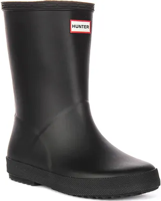 A black Hunter kids' boot shown from the side against a white background.