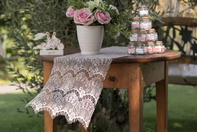 Produktbild von Spitzen-Tischläufer Vintage Boho weiß 3 m