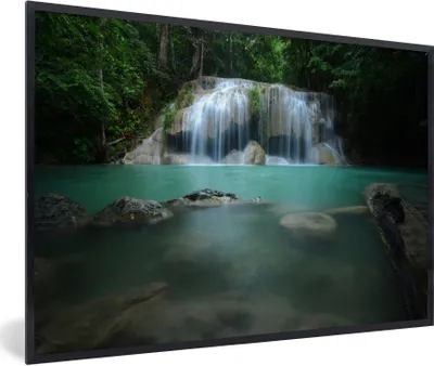 Produktbild von MuchoWow® Gerahmtes Poster Ein Wasserfall im Erawan-Nationalpark, Thailand 30x20 cm - Poster mit Schwarzem Bilderrahmen Wandposter Rahmen Foto Bilder - Kunstdruck - Bild-Poster