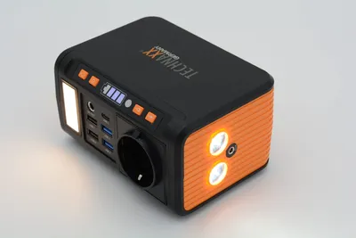Image de Batterie externe - Capacité de 74 Wh - Sortie secteur de 80 W - 5 ports USB - Avec lampe de poche - Pour ordinateur portable et téléphone