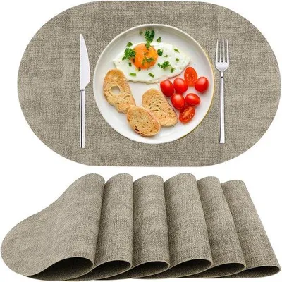 Produktbild von Famanu Platzsets aus Kunstleder - hitzebeständig und rutschfest - Set von 6 Platzsets in Beige