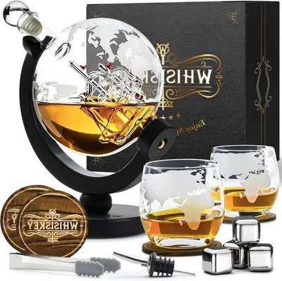 Zdjęcie produktu dla Szklana karafka do whisky o pojemności 900 ml z motywem globusa, idealna na prezent dla mężczyzn