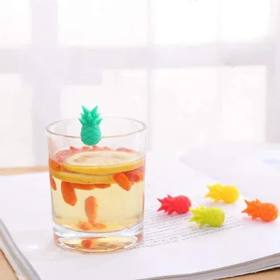 Produktbild von Glasmarkierer – Set mit 12 Stück – Ananas – Getränkemarkierer – Silikon – Weingläser – Charms – Weinglasmarkierungen – Glasmarkierungen für Festivals