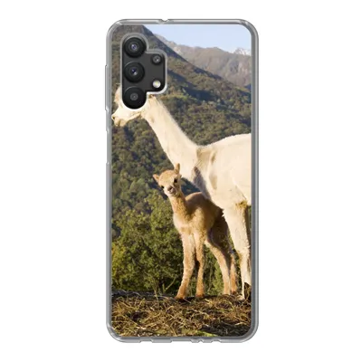 Produktbild von MuchoWow® Handyhülle Schutzhülle Hülle für Samsung Galaxy A32 5G Alpakas - Berge - Natur Silikon Softcase Handy Hülle - Softcase