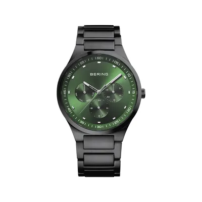 A product shot of a men's watch.