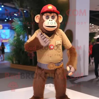 Produktbild von Brauner REDBROKOLY Affe Maskottchen Kostüm charakter bekleidet mit Jeans und Ringen