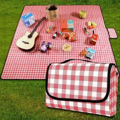 Zdjęcie produktu dla Koc piknikowy Famanu, wodoodporny, w czerwone kratki - 200 cm x 200 cm