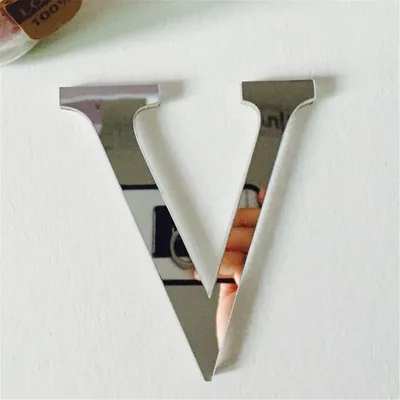Produktbild von Wandaufkleber 3D Buchstabe silber spiegelnd 150 mm, Buchstabe V
