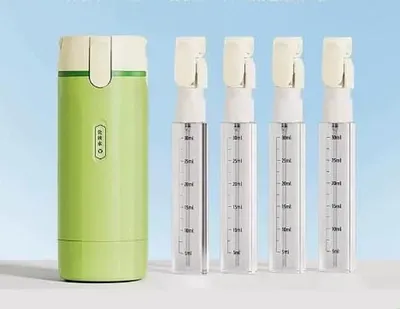 Zdjęcie produktu dla Zestaw podróżnych butelek 4 w 1, zawierający butelki o pojemności 30 ml
