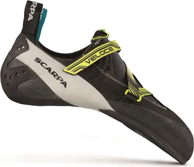 Kletterschuhe Veloce von Scarpa; schwarz mit gelben Akzenten und Klettverschluss; ideal für Kletteraktivitäten.