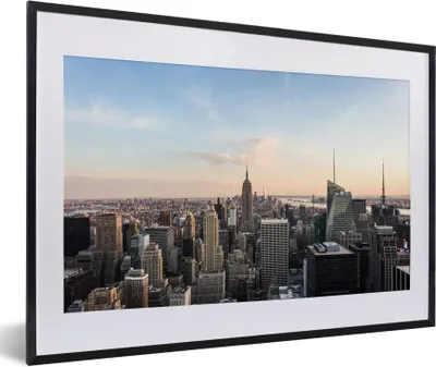 Produktbild von MuchoWow® Gerahmtes Poster New York - Skyline - Winter 60x40 cm - Poster mit Schwarzem Bilderrahmen Wandposter Rahmen Foto Bilder - Schlafzimmer - Plakat in Rahmen - Drucken