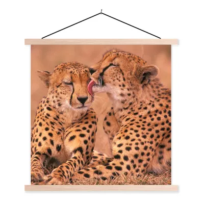 Produktbild von MuchoWow® Textilposter Baby-Geparden 120x120 cm mit holzfarbenen Rahmen - Textil-Poster